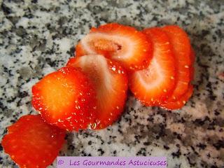 Rhubarbe confite au four, accompagnée d'une compotée de fraises (Vegan)