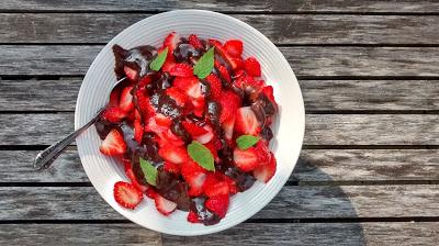 Des fraises pour le solstice Des fraises pour le solstice
