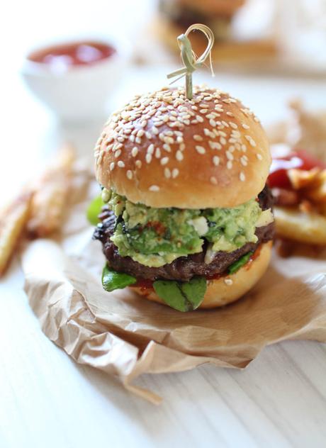 Burger mexicain {Boeuf – Guacamole} recette burger maison avocat