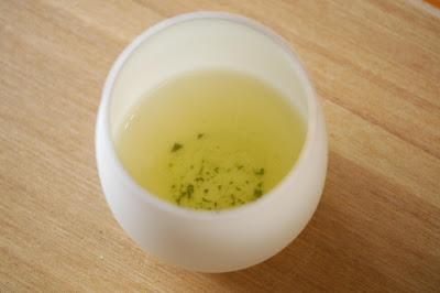 Etonnant gyokuro de Uji-Tawara Etonnant gyokuro de Uji-Tawara