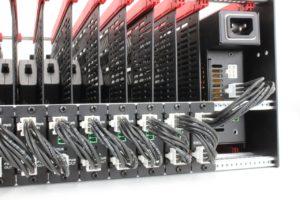 Onerack : ranger et connecter en même temps ! 0001062_universal-rack-mounting-system