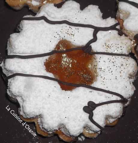 SABLES FONDANTS A LA CONFITURE SABLES FONDANTS A LA CONFITURE