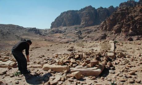 Imagerie satellite et drone révèlent un nouveau bâtiment massif à Petra