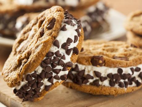 Recette Dessert Rapide Et Facile de glaces aux cookies maison !!!