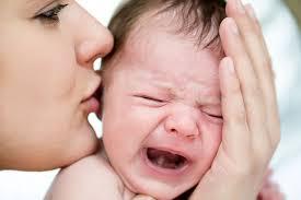 pourquoi les bebe pleurent