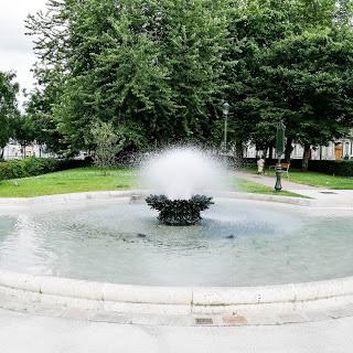 Fontaine, jeu d'eau avec Huaei P9, Orléans