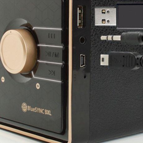 BlueSYNC BXL : une enceinte bluetooth inspirée du Ghetto-Blaster BlueSYNC-BXL-enceinte-bluetooth-3