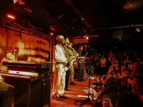 Souljazz Orchestra au New Morning (Paris 10) Souljazz-Orchestra-New-Morning_gagaone-11