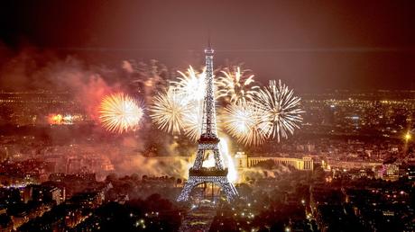 Vidéo : revoir le feu d’artifice du 14 juillet 2016 à la Tour Eiffel Paris
