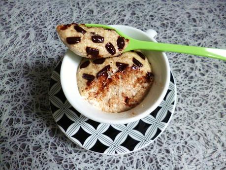 mugcake hyperprotéiné poire stracciatella au son d'avoine et au psyllium (diététique, sans oeuf ni beurre, très riche en fibres) P1320264