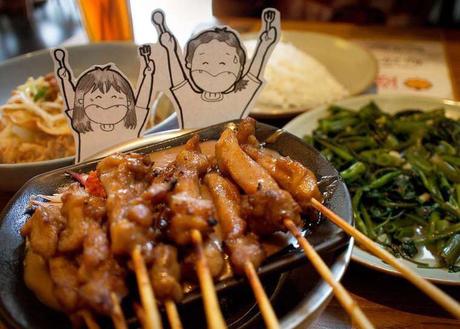 Ce couple a eu l’idée de remplacer les selfies par des doodles. Ce couple a eu l’idée de remplacer les selfies par des doodles.