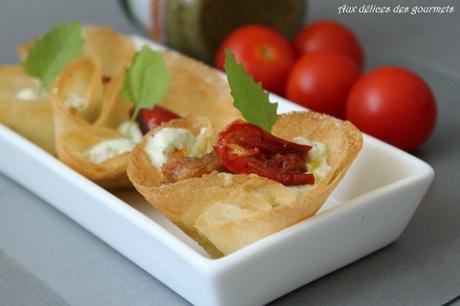 FLEURS DE BRICK A LA RICOTTA, PESTO ET ANCHOIS FLEURS DE BRICK A LA RICOTTA, PESTO ET ANCHOIS