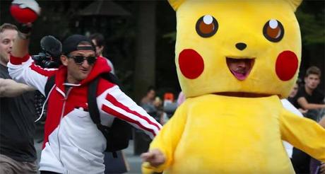 Ce YouTubeur a décidé de jouer à Pokémon GO dans la vie réelle ! Ce YouTubeur a décidé de jouer à Pokémon GO dans la vie réelle !