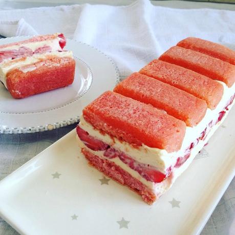 Charlotte cake aux fraises