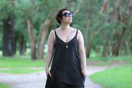 La robe courte so 70’s de chez Shein robe noire longue shein