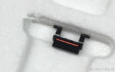 iPhone 7 noir sidéral : une photo du bouton vibreur publiée sur Weibo iphone-7-bouton-vibreur-noir-sideral