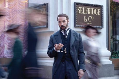 SERIE : MR SELFRIDGE (en attente saison 4) - 8/10 z09