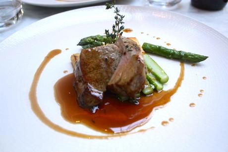 Filet de veau, sauce à l'Arneis © P.Faus Filet de veau, sauce à l'Arneis © P.Faus