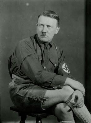 Adolf Hitler en Lederhosen