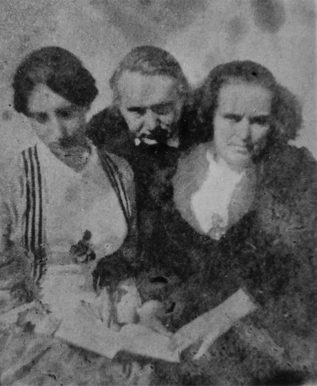 Victor Hugo, sa femme (à droite) et sa fille (à gauche) - maison de Victor Hugo