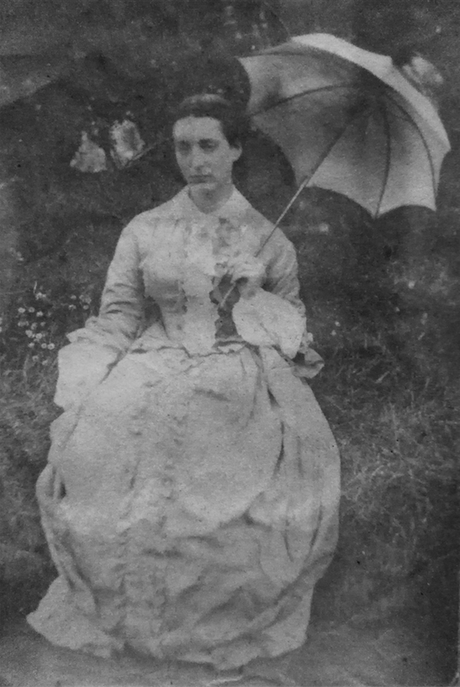 Adèle photographiée par son frère Charles Hugo en 1853/1854 (maison de Victor Hugo)
