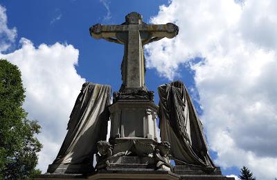 Oberammergau: Louis II de Bavière, le Jeu de la Passion et  le Groupe de la Crucifixion