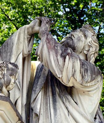 Oberammergau: Louis II de Bavière, le Jeu de la Passion et  le Groupe de la Crucifixion