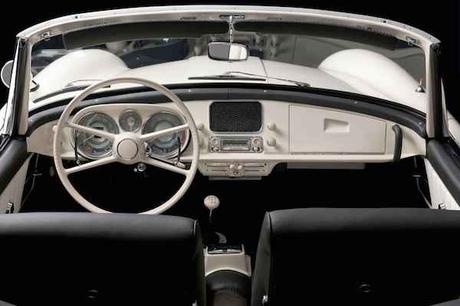 MOTEUR : La BMW 507 d’Elvis Presley restaurée MTQwNTY4NjEzNDYyNDg0MjAx