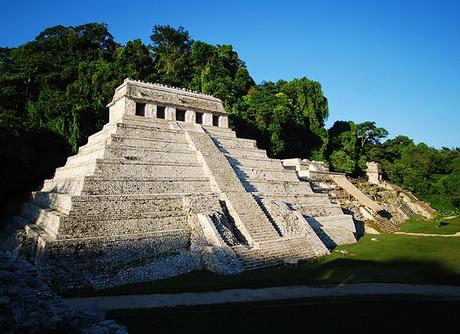 Un tunnel pour l'eau découvert sous le tombeau de Pakal à Palenque