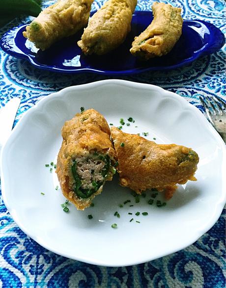 Beignets de piments cari {Padrón }farcis au thon et au chouchou, une spécialité mauricienne très savoureuse idéale pour l’apéro! Beignets de piments cari {Padrón }farcis au thon et au chouchou, une spécialité mauricienne très savoureuse idéale pour l’apéro!