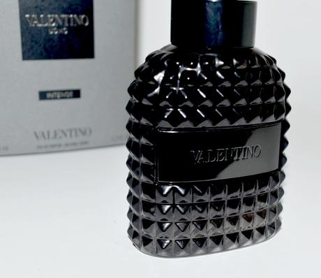 Valentino Uomo Intense, une fragrance poudrée. Test & avis Valentino Uomo Intense