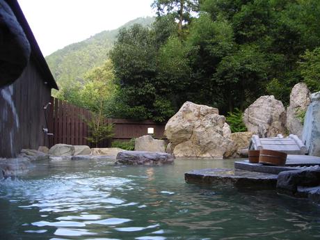 Au Japon, comment bien prendre son bain dans un Onsen ? Quelques bonnes manières à connaître ! Photo