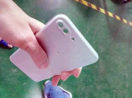 Iphone 7 Plus : voici quelques photos du boîtier métallique ! Iphone 7 Plus : voici quelques photos du boîtier métallique !