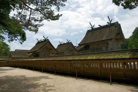Les sanctuaires shintoïstes au japon : l'essentiel pour le visiteur ! Photo