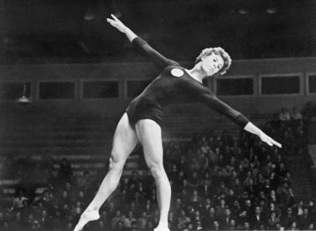 5 Formidables Athlètes Olympiques (au travers des temps) 5 Formidables Athlètes Olympiques (au travers des temps)