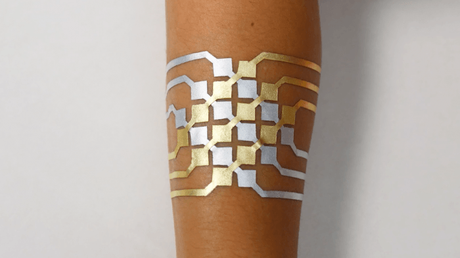 Ces tatouages vont transformer votre peau en TRACKPAD ! Ces tatouages vont transformer votre peau en TRACKPAD !