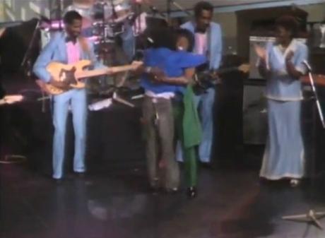 Remember: Michael Jackson, James Brown et Prince sur la même scène, le 20 août 1983 screen-shot-2012-10-25-at-2-43-57-pm-e1351194503483