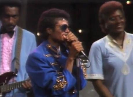 Remember: Michael Jackson, James Brown et Prince sur la même scène, le 20 août 1983 screen-shot-2012-10-25-at-2-35-55-pm-e1351190223346