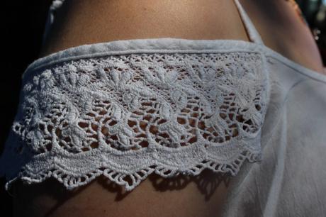 Look : le jean girlfriend blog mode nantes detail top blanc follow me