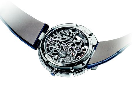 SERPENTI de Bulgari, l’éternelle renaissance. 02.SERPENTI_IMAGES_CMYK_SERPENTI INCANTATI_102541_001_back