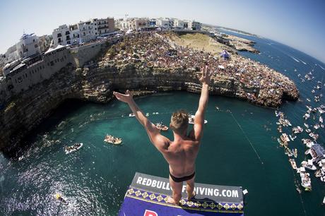 Artem Silchenko of Russia before he dives from the 27 metre platform during the fifth stop of the Red Bull Cliff Diving World Series in Polignano a Mare, Italy on August 28 2016. // Romina Amato/Red Bull Content Pool // P-20160828-02104 // Usage for editorial use only // Please go to www.redbullcontentpool.com for further information. //