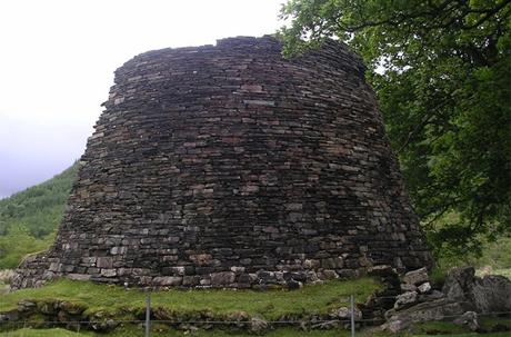 Un chercheur veut confirmer la probable découverte d'un broch de l'âge du fer par la première femme archéologue d'Ecosse Un chercheur veut confirmer la probable découverte d'un broch de l'âge du fer par la première femme archéologue d'Ecosse