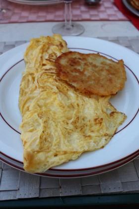 Belle omelette nature © P.Faus Belle omelette nature © P.Faus