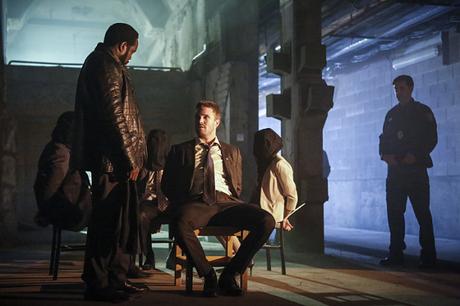Arrow Synopsis photos promos l'épisode 5.01