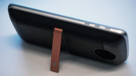 Moto Z et Moto Mods : Le futur est modulaire motoz06