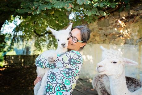 Vacances en Poitou Charentes à Six – 2° partie vacances 2016 - domaine de brassac - l'arrivée tant attendue d'un bébé alpaga