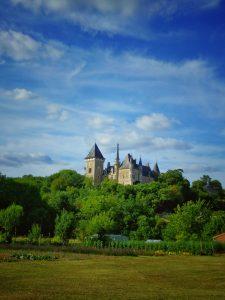 Vacances en Poitou Charentes à Six – 2° partie vacances 2016 - Haute Vienne - Un château sur la route