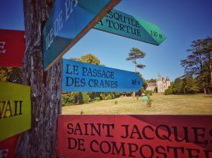 Vacances en Poitou Charentes à Six – 2° partie Vacances 2016 - Le Chateaux des Enigmes - Chateau d'Usson