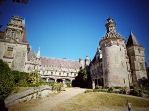 Vacances en Poitou Charentes à Six – 2° partie Vacances 2016 - Le Chateaux des Enigmes - Chateau d'Usson