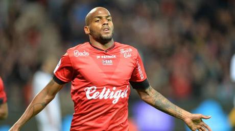 Equipe des plus grosses stars des 20 clubs de L1 Equipe des plus grosses stars des 20 clubs de L1